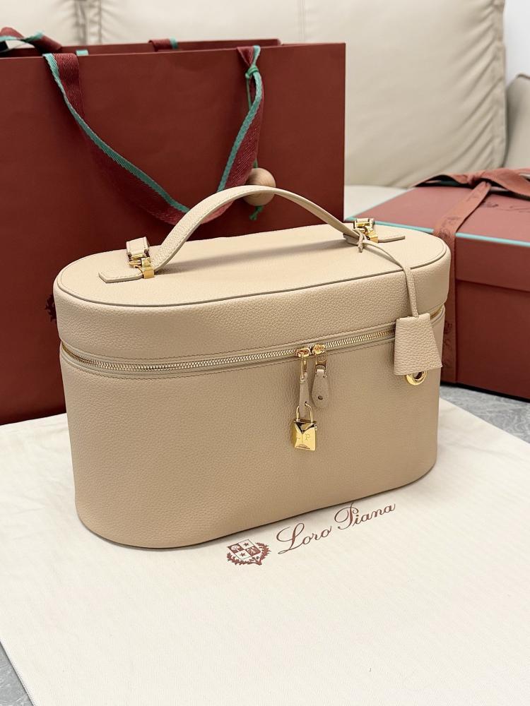 Loro Piana Large Vanity Case in Grained Leather