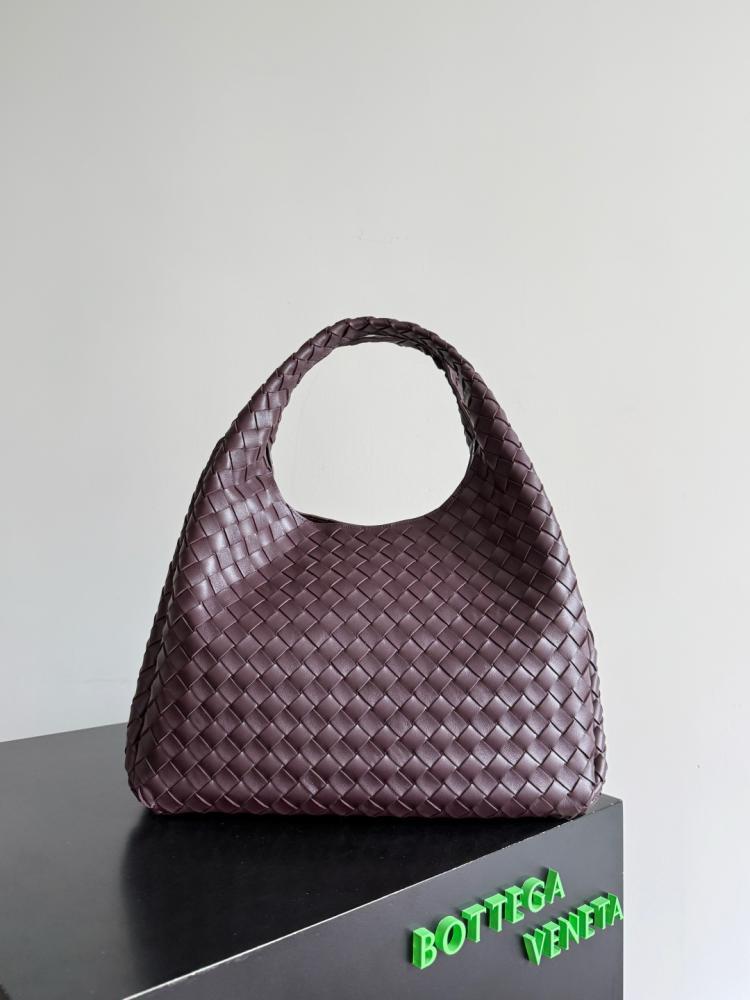 BV Campana Shoulder Bag 39cm