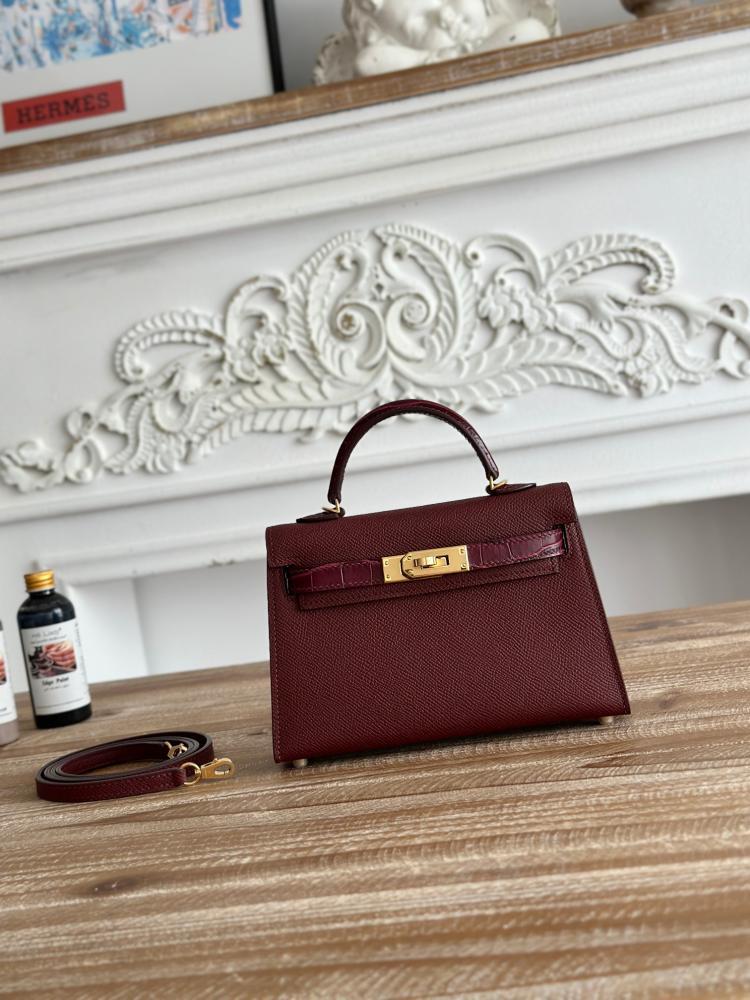 Hermes Mini Kelly II 19 Bag