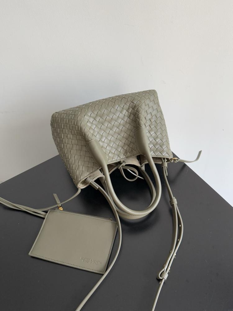 BV Pinacoteca Bag 24cm