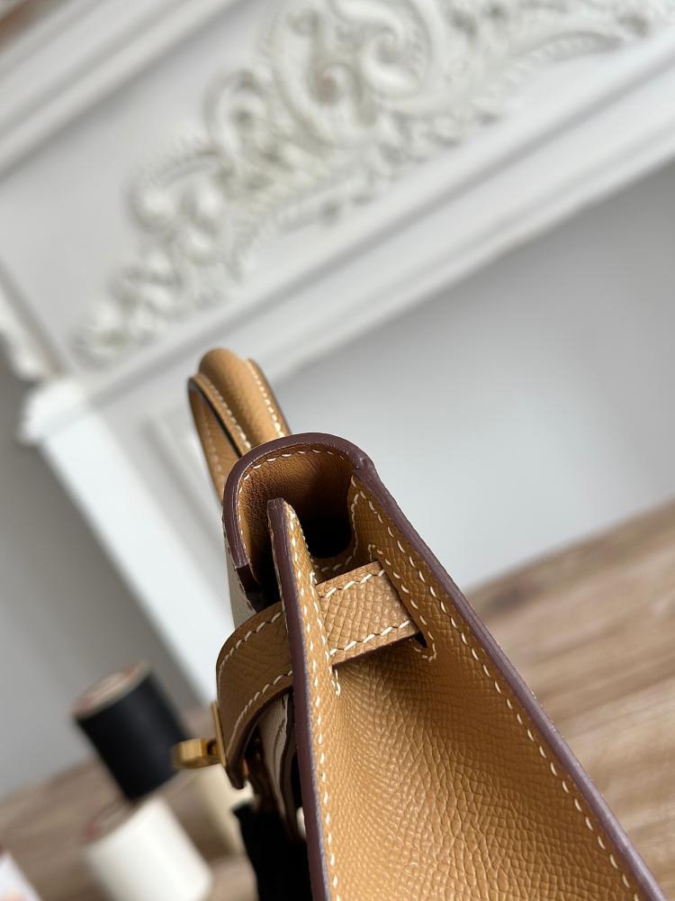 Hermes Mini Kelly II 19 Bag