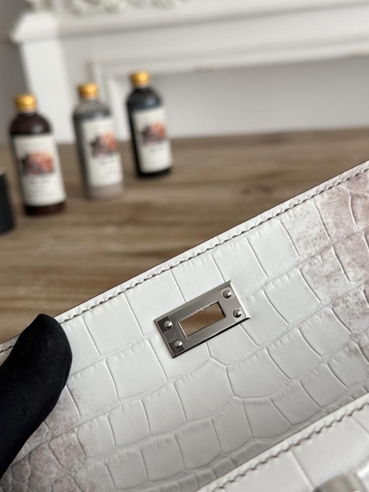 Hermes Kelly Mini Pochette 22cm