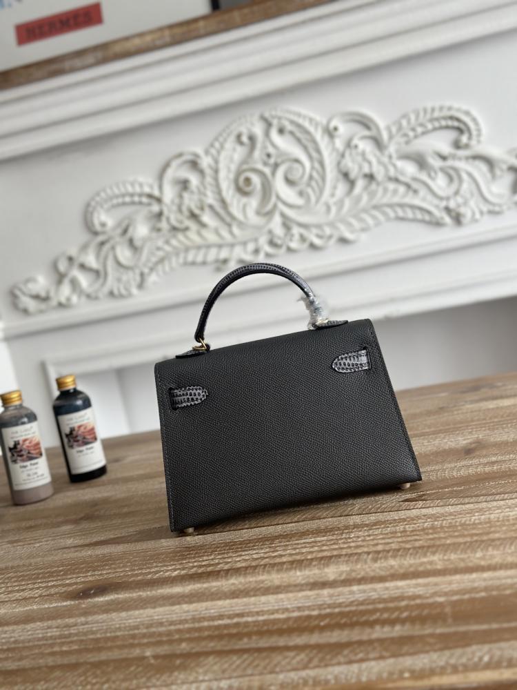 Hermes Mini Kelly II 19 Bag