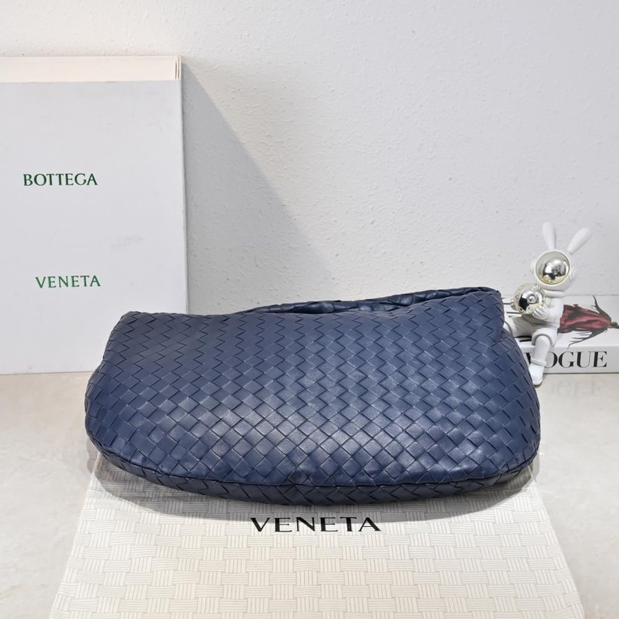 BV Extra Large Jodie Bag 54cm