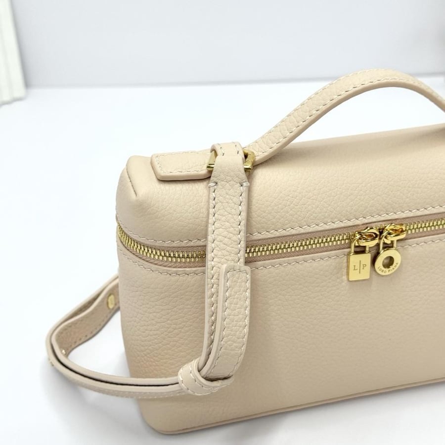 Loro Piana Extra Pocket L19 Vanity Case Collection