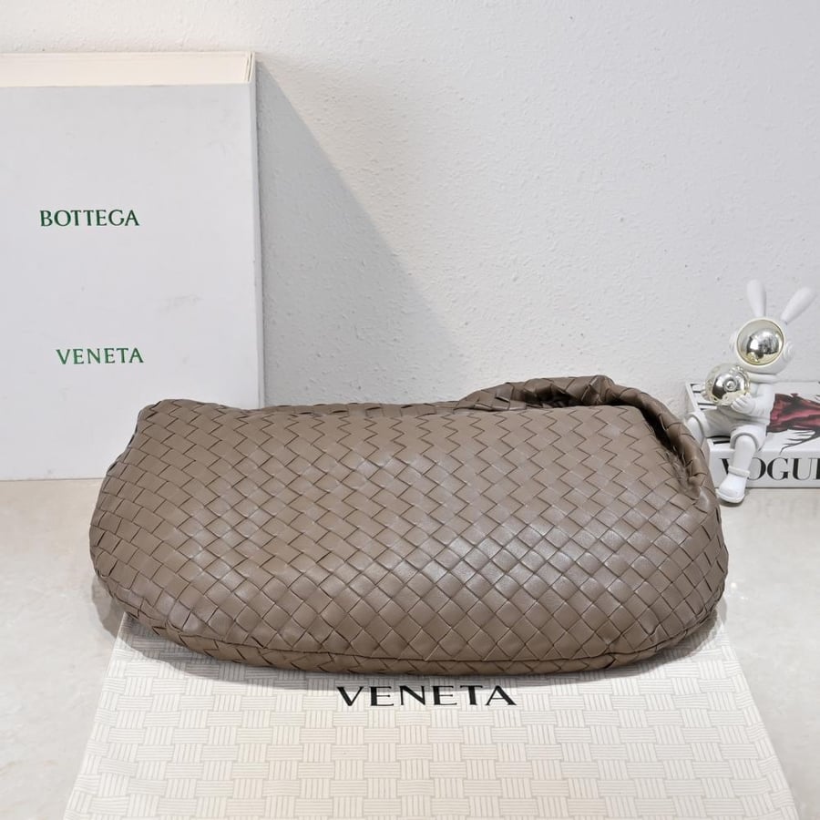 BV Extra Large Jodie Bag 54cm