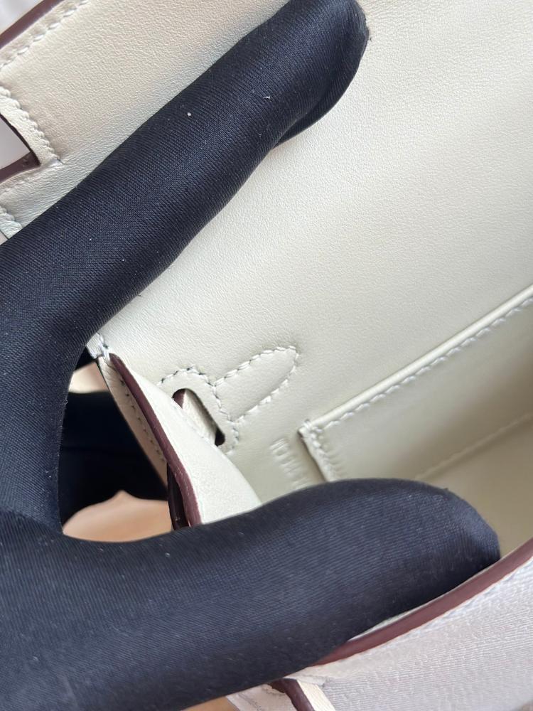 Hermes Mini Kelly II 19 Bag