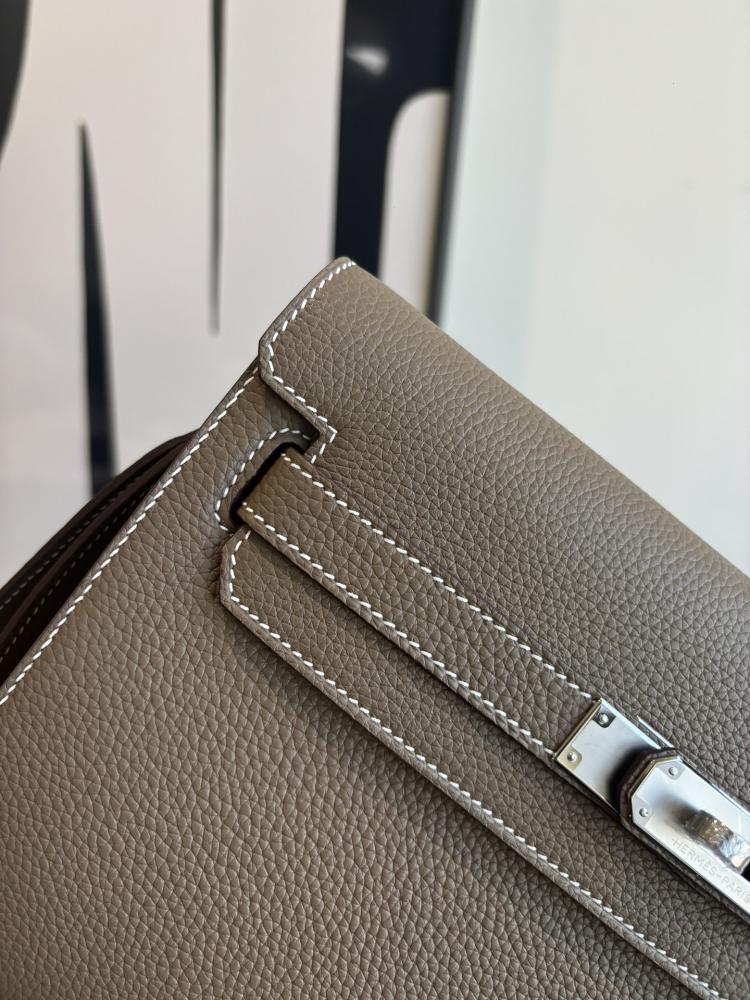Hermes Kelly Dépêches 25 Pouch (Leather)