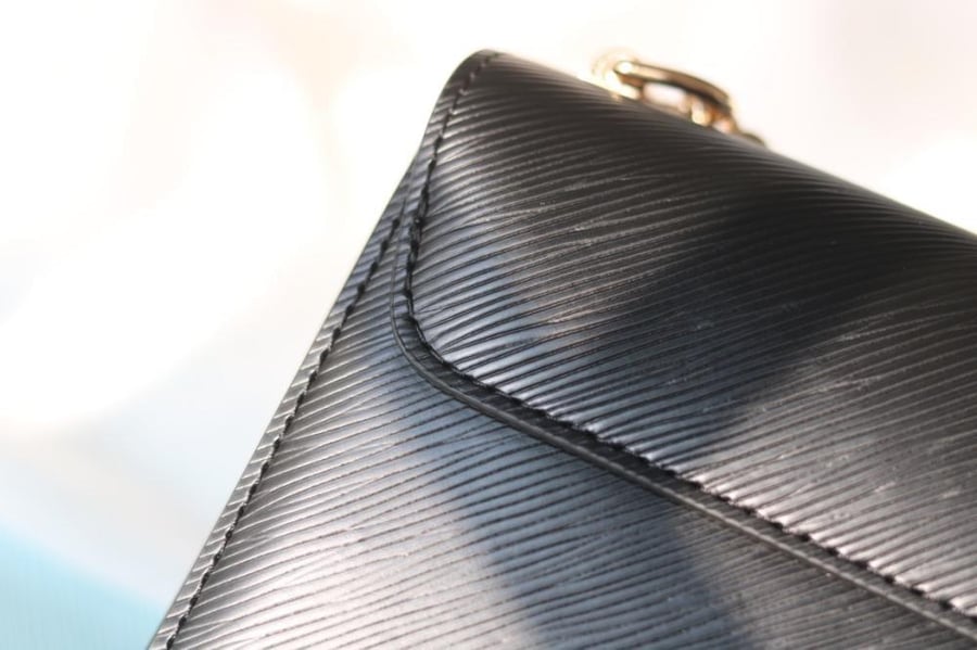 LV Twist Monogram Chain 23cm