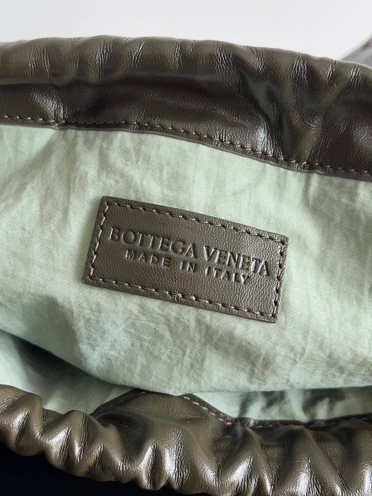 BV Dustbag Shoulder Bag 32cm