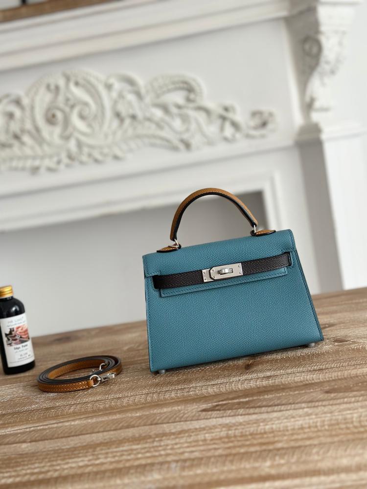 Hermes Mini Kelly II 19 Bag