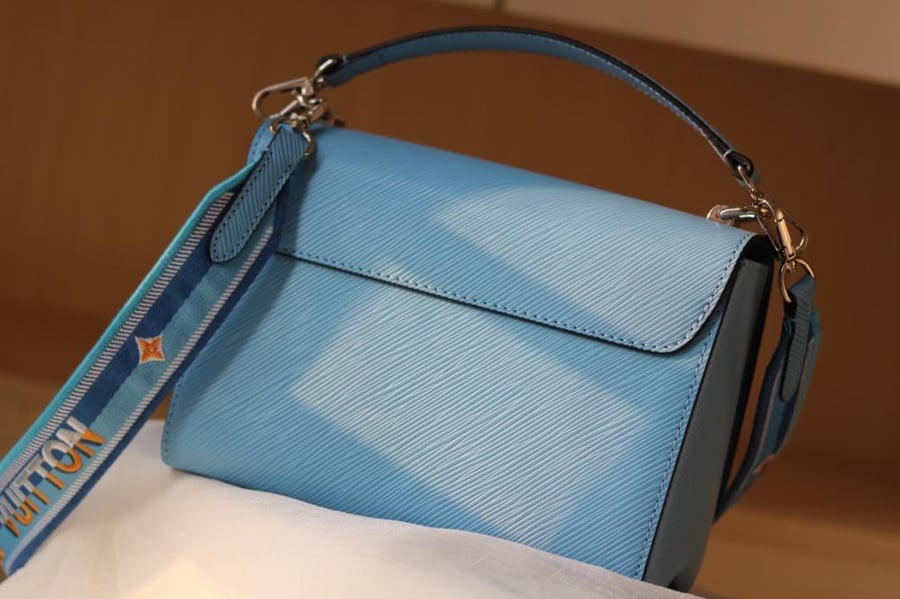 LV Twist Sporty Strap 23cm