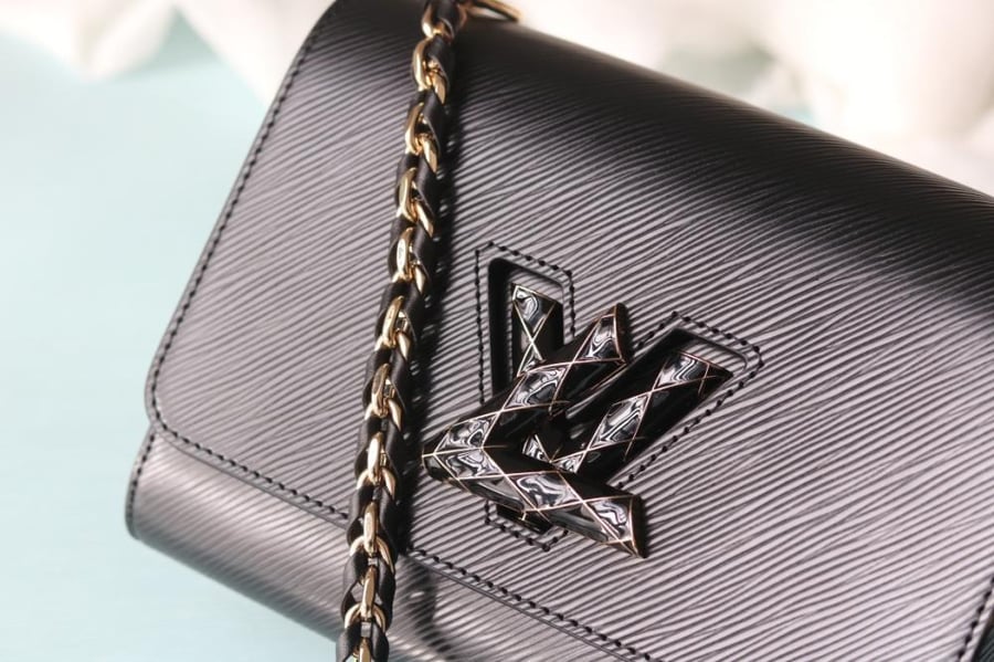 LV Twist Braided Chain 23cm