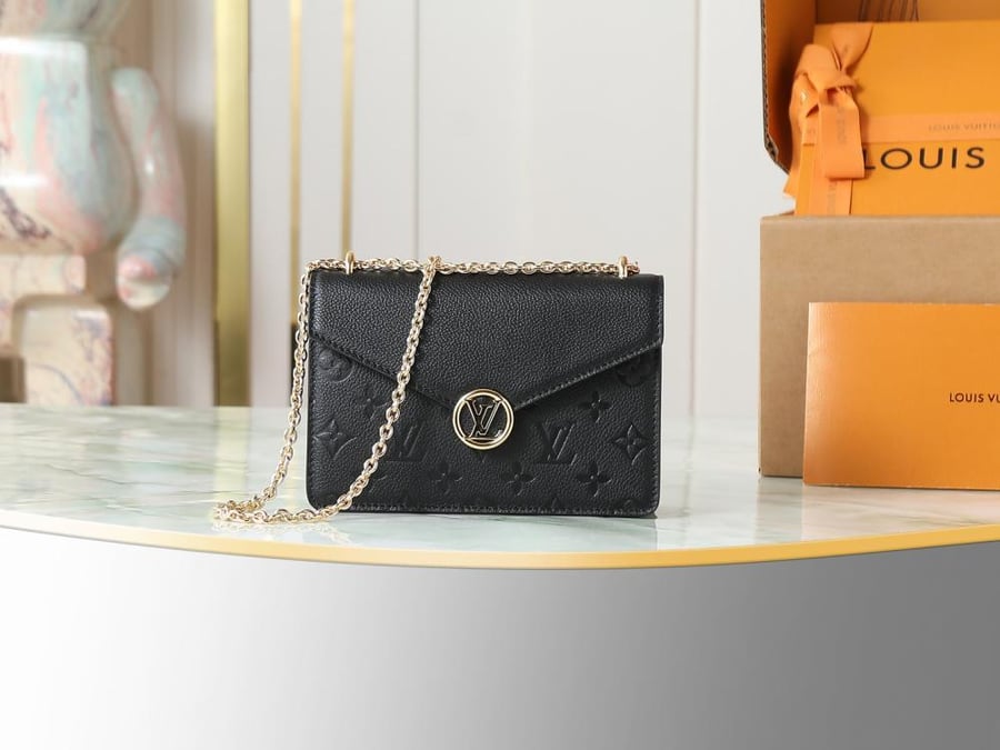 LV Chain Bag - 19.513.56.5cm