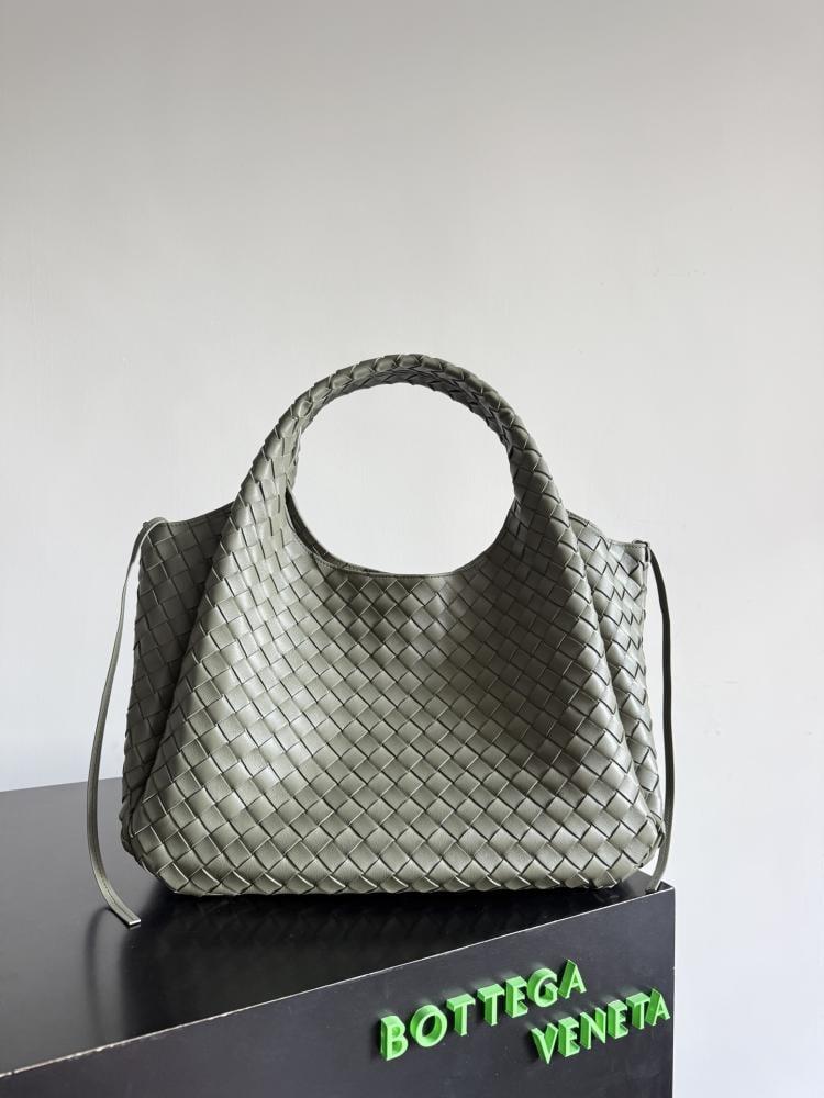 BV Campana Shoulder Bag 39cm