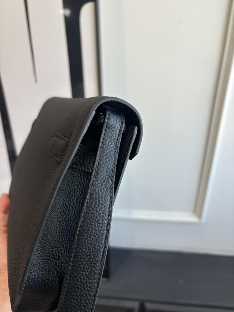 Hermes Kelly Dépêches 25 Pouch (Leather)