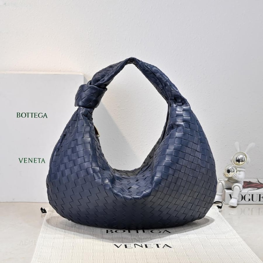BV Extra Large Jodie Bag 54cm
