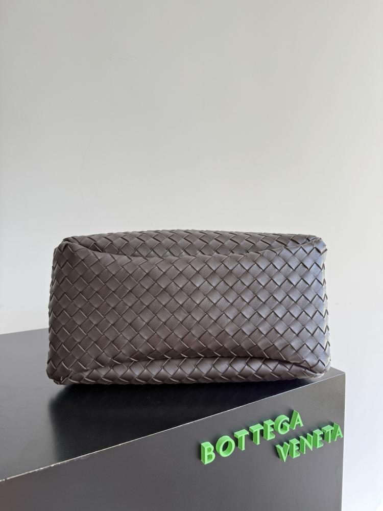 BV Campana Shoulder Bag 39cm