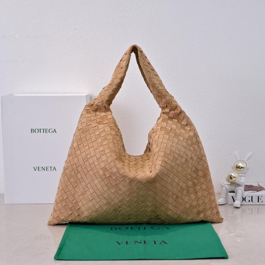 BV New Large Hop Bag 54cm (Suede)