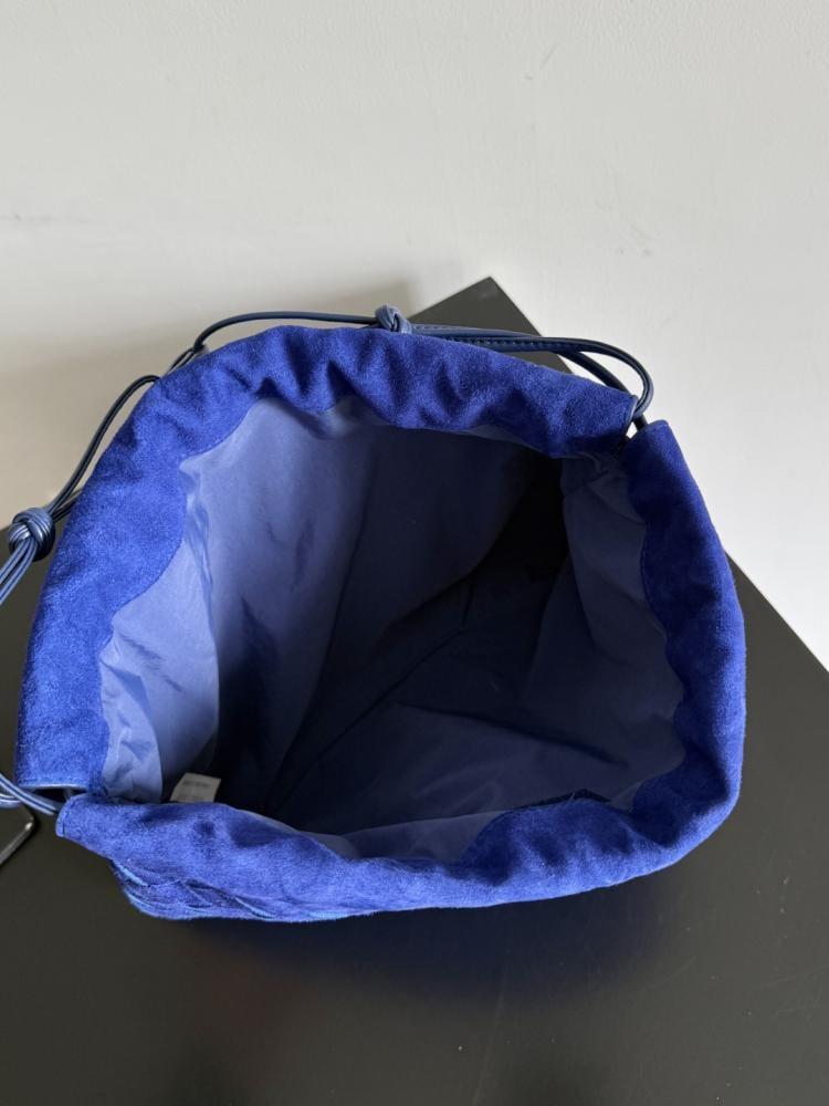 BV Dustbag Shoulder Bag (Suede) 32cm