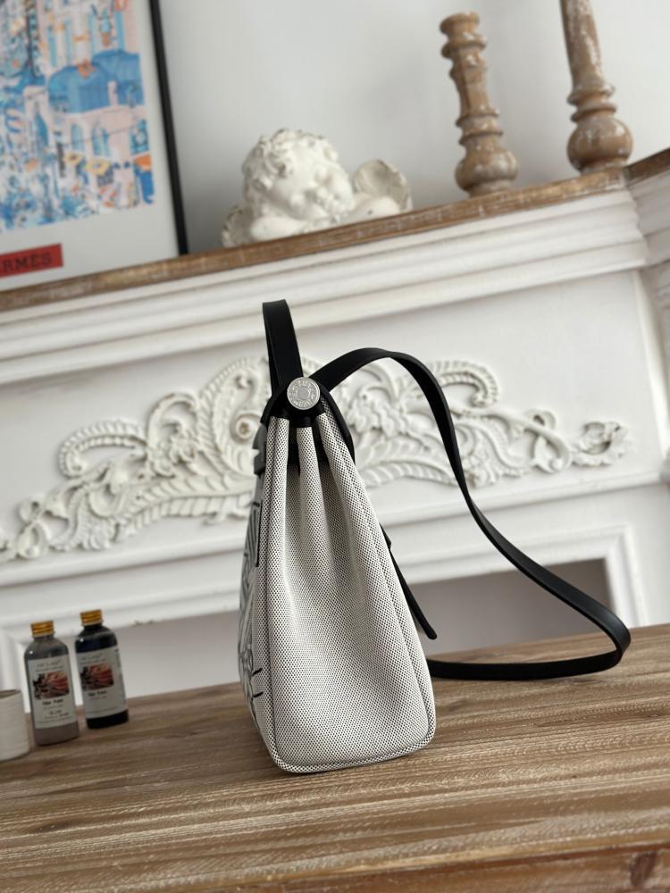 Hermes Herbag Zip 31 (Printed & Patterned Canvas Edition)