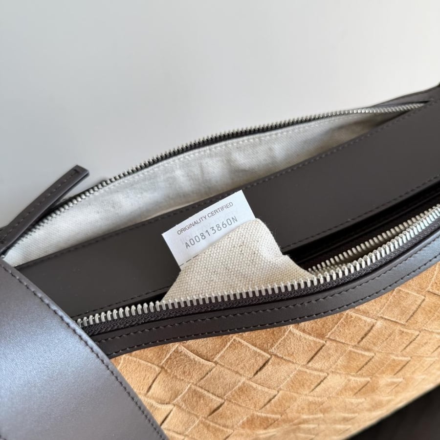 BV Tribeca Woven Tote Bag 30.5209cm