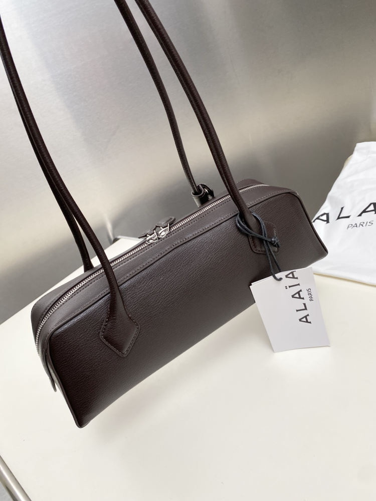 ALAÏA PARIS Le Teckel
