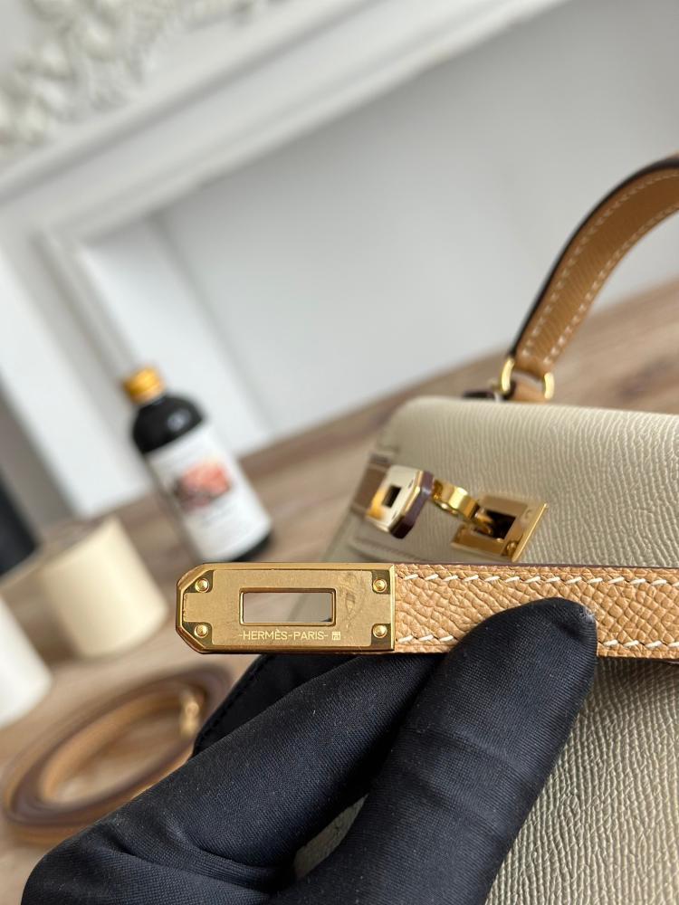 Hermes Mini Kelly II 19 Bag