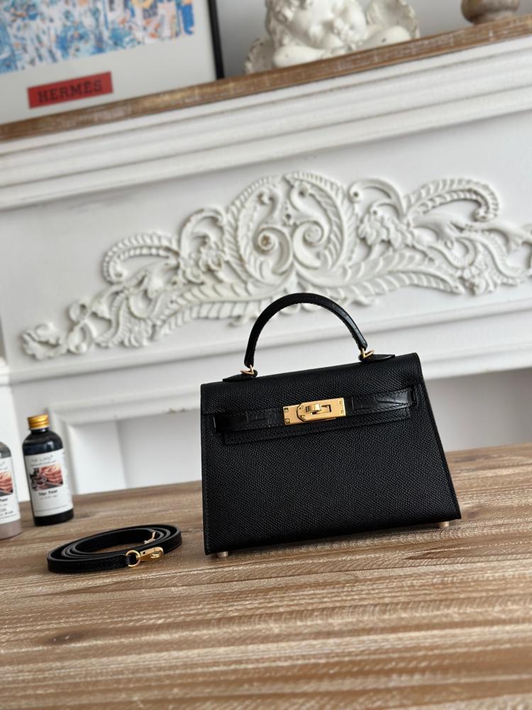 Hermes Mini Kelly II 19 Bag