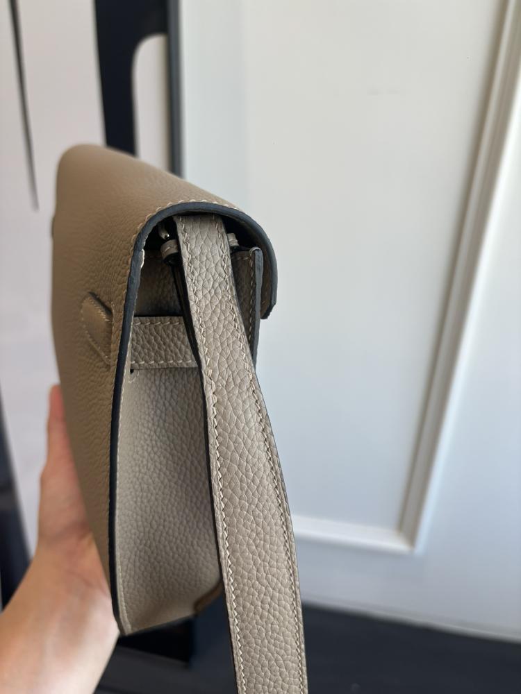 Hermes Kelly Dépêches 25 Pouch (Leather)