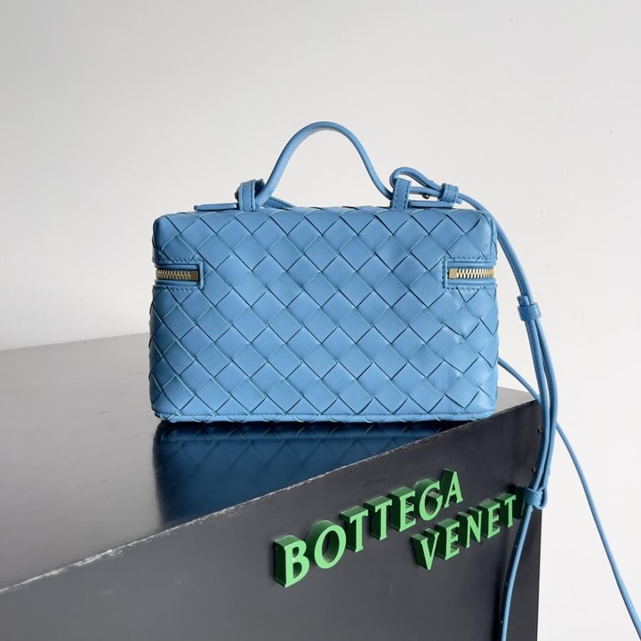 BV Vanity Case Bag 22cm