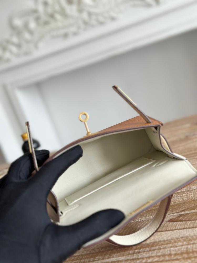 Hermes Mini Kelly II 19 Bag