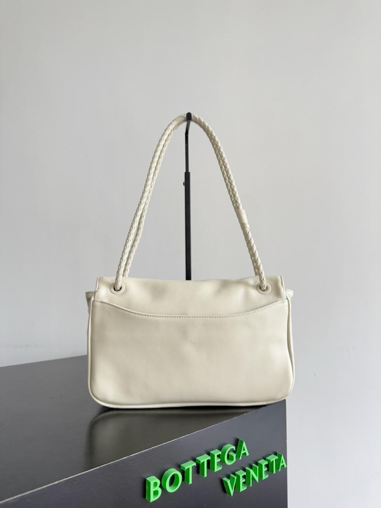 Bottega Veneta New Madison Bag 27cm