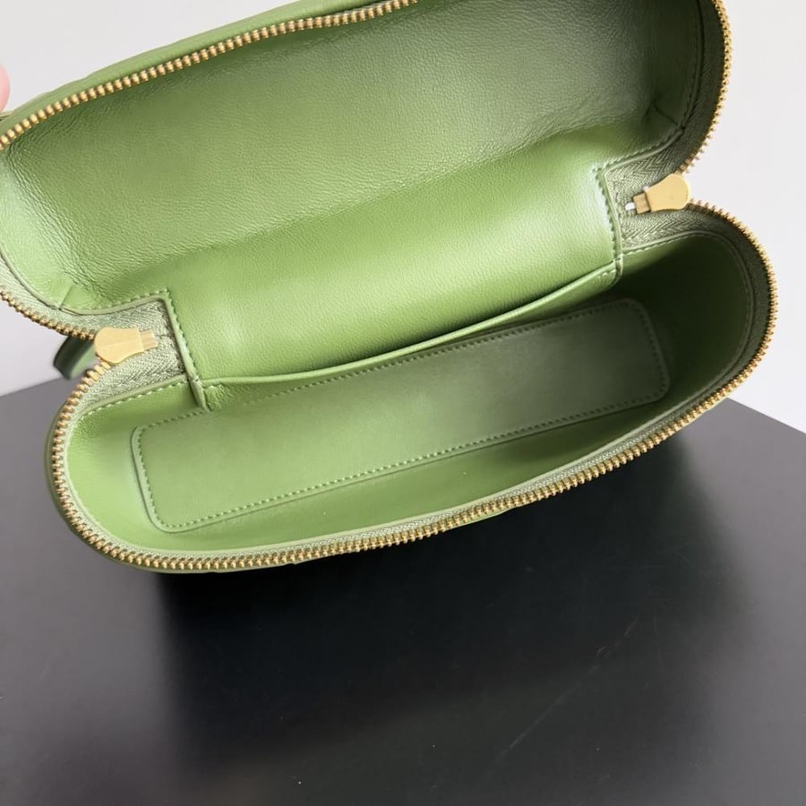 BV Vanity Case Bag 22cm