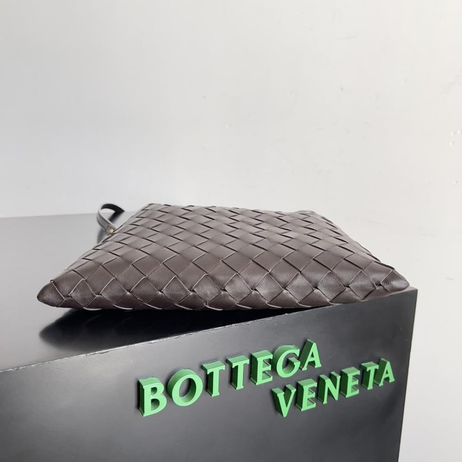 BV Mini Hop Bag 25.5cm