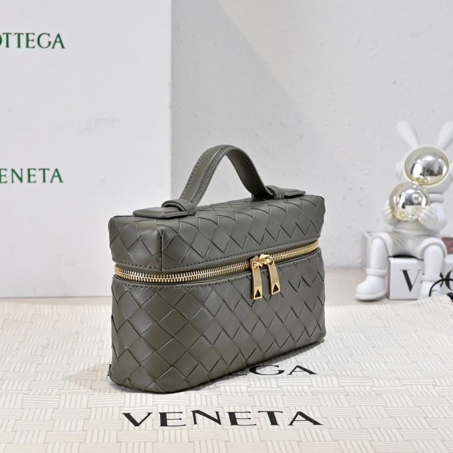 BV Vanity Case Bag 22cm