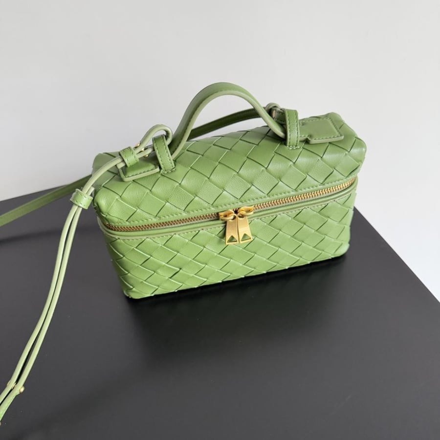 BV Vanity Case Bag 22cm
