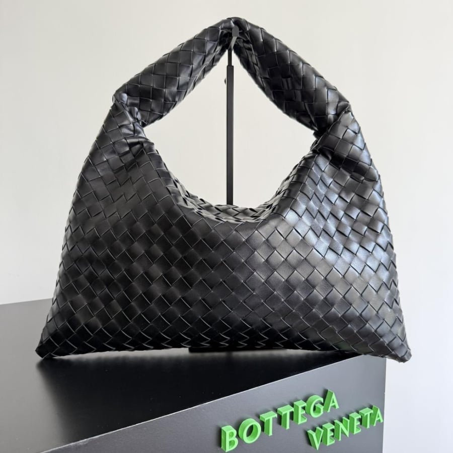 BV New Medium Hop Bag 46cm (Leather)