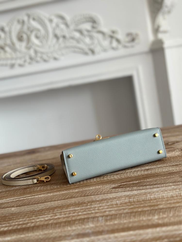 Hermes Mini Kelly II 19 Bag