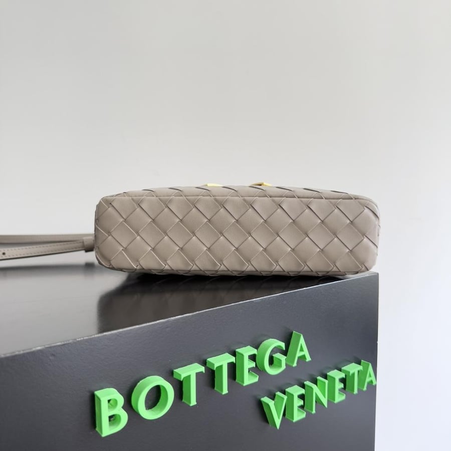 BV Vanity Case Bag 22cm