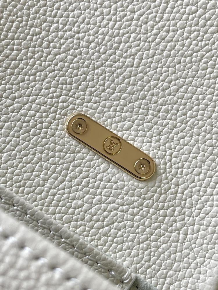 LV Monogram Empreinte Compact Chain Bag