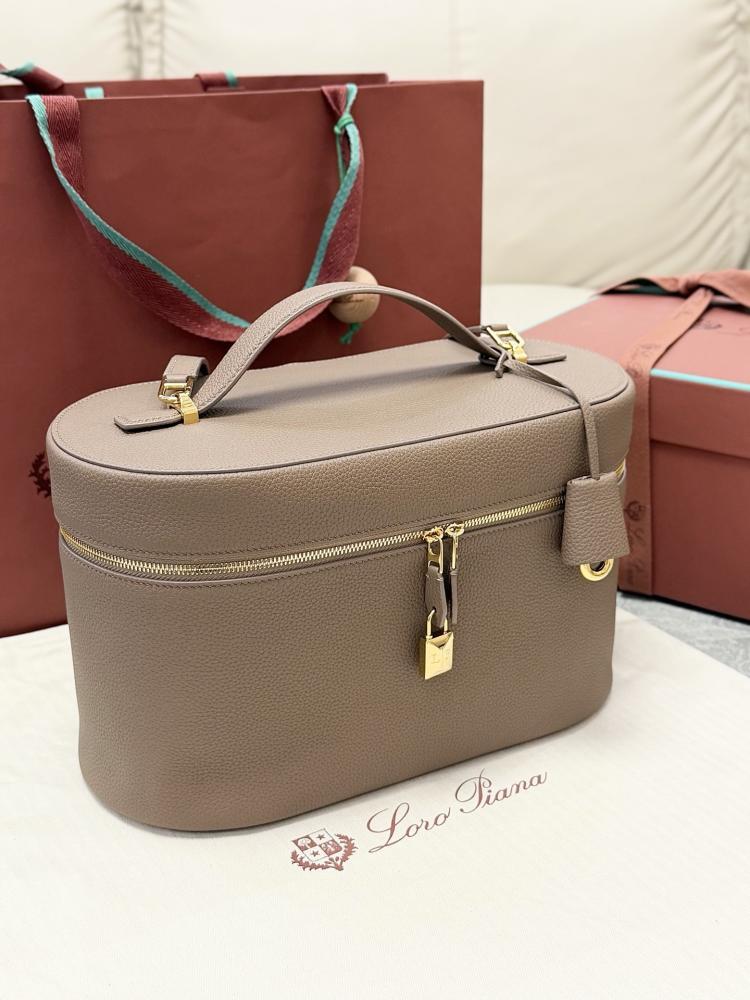 Loro Piana Large Vanity Case in Grained Leather