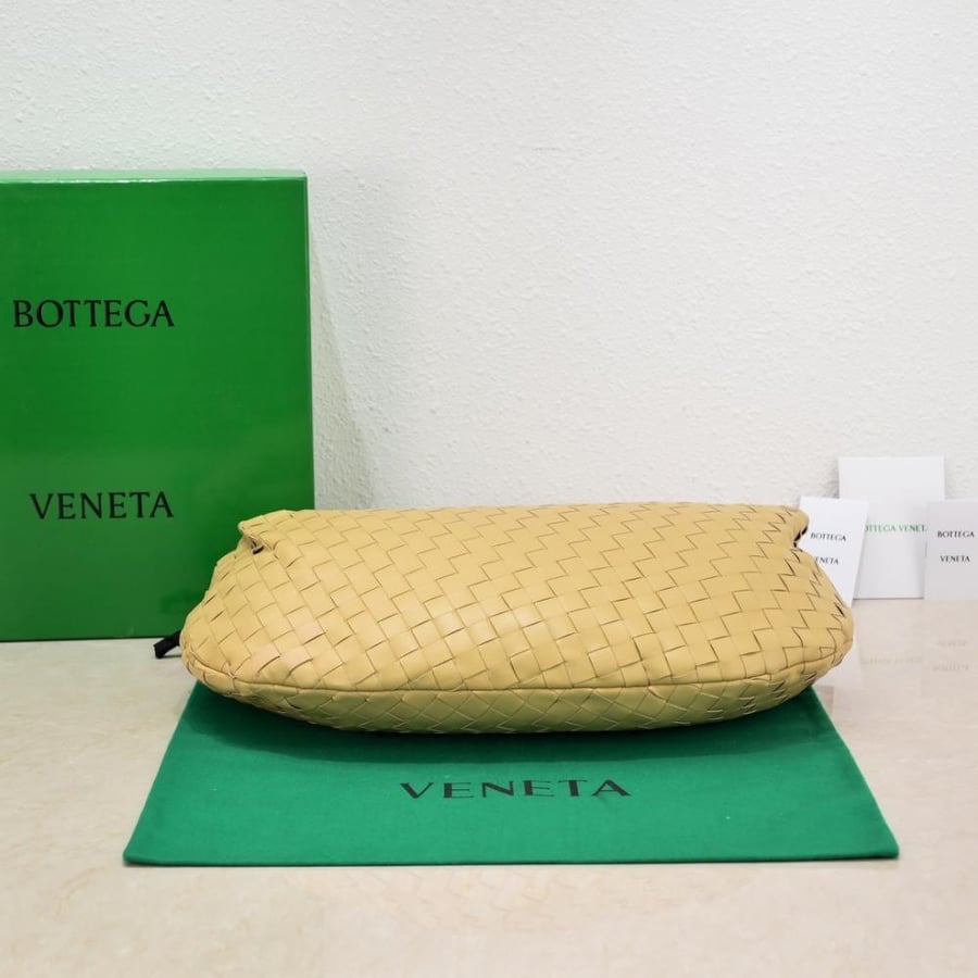 BV Medium Jodie Bag 40cm