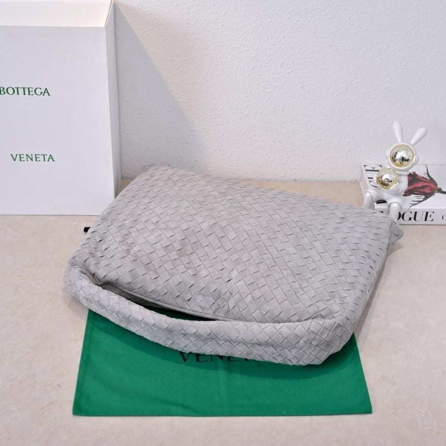 BV New Large Hop Bag 54cm (Suede)