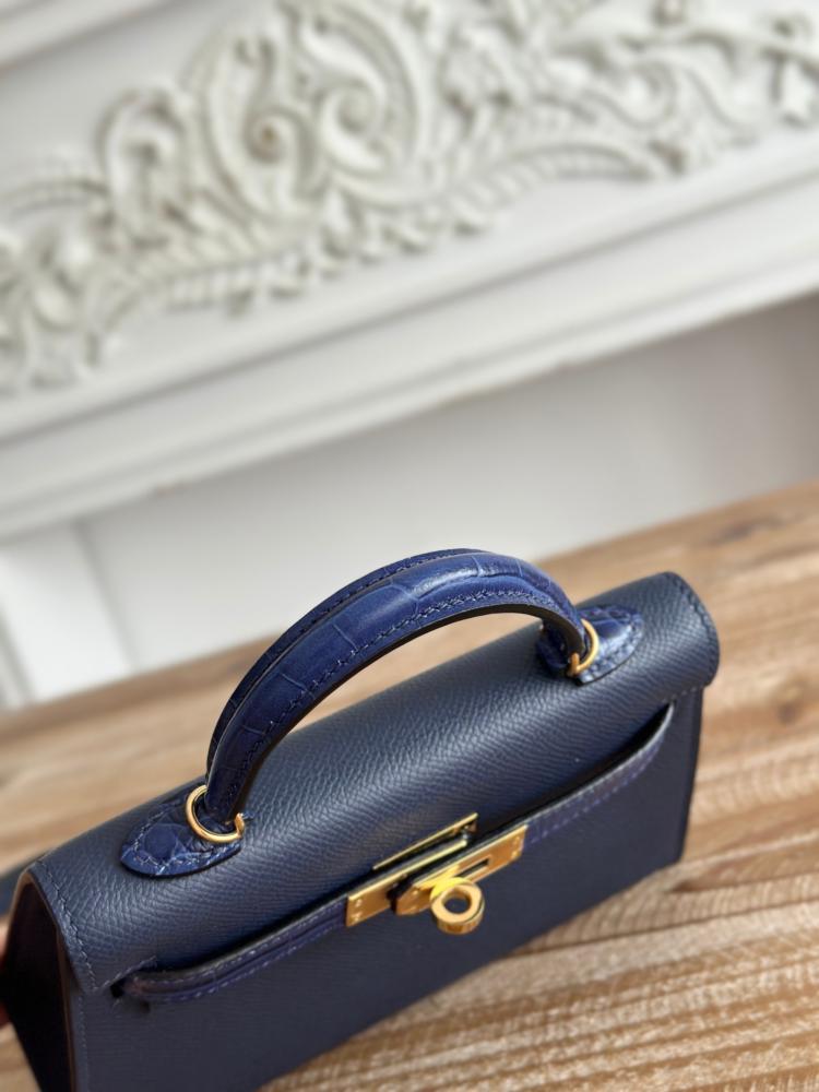 Hermes Mini Kelly II 19 Bag