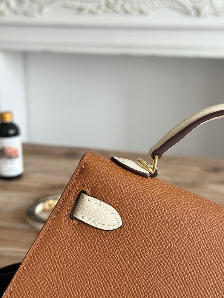 Hermes Mini Kelly II 19 Bag