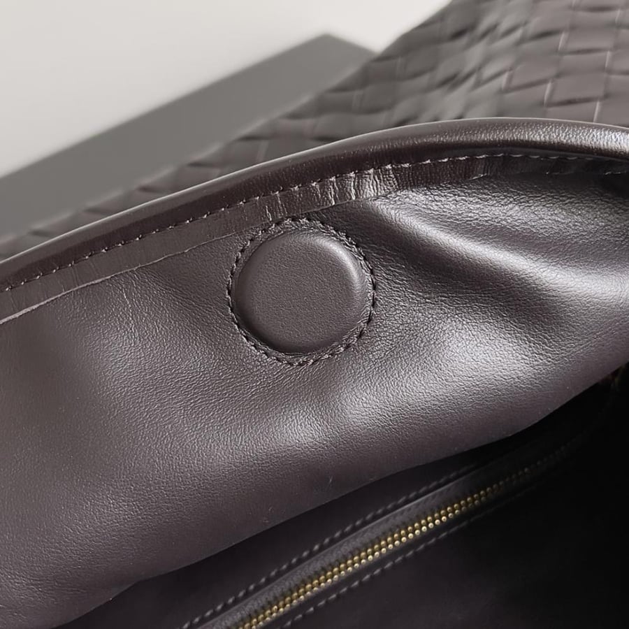 BV New Medium Hop Bag 46cm (Leather)