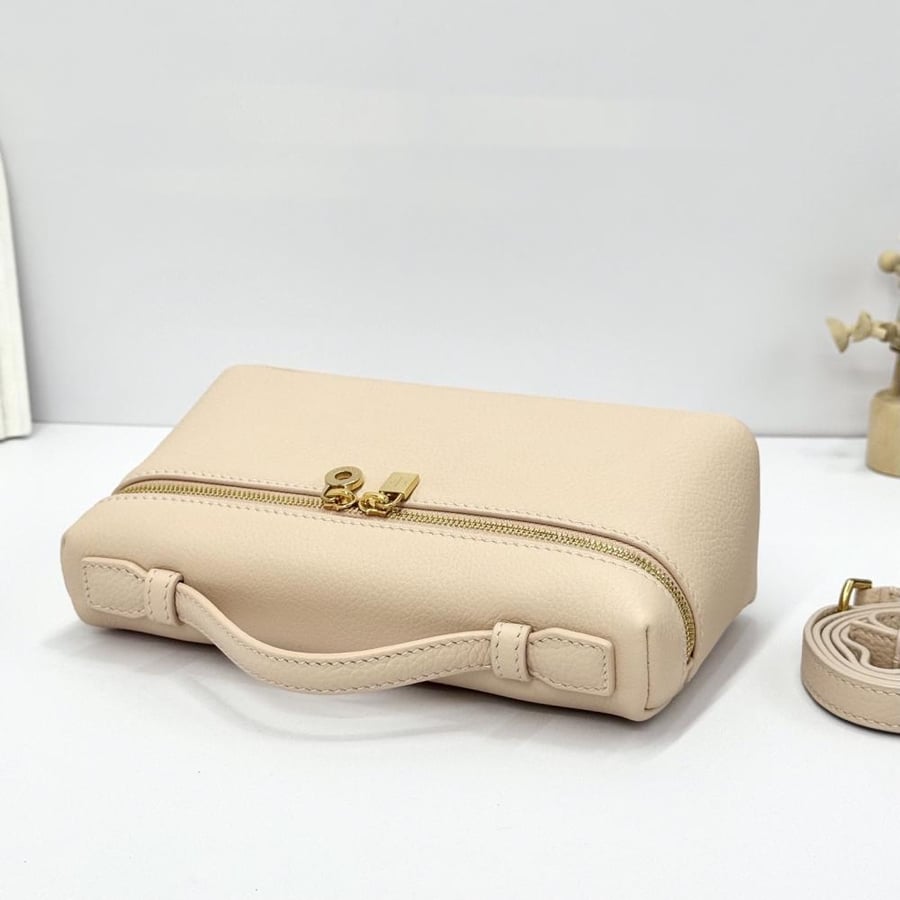 Loro Piana Extra Pocket L19 Vanity Case Collection