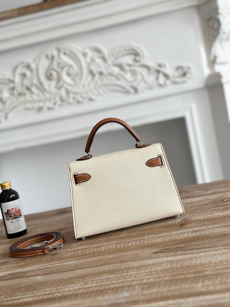 Hermes Mini Kelly II 19 Bag