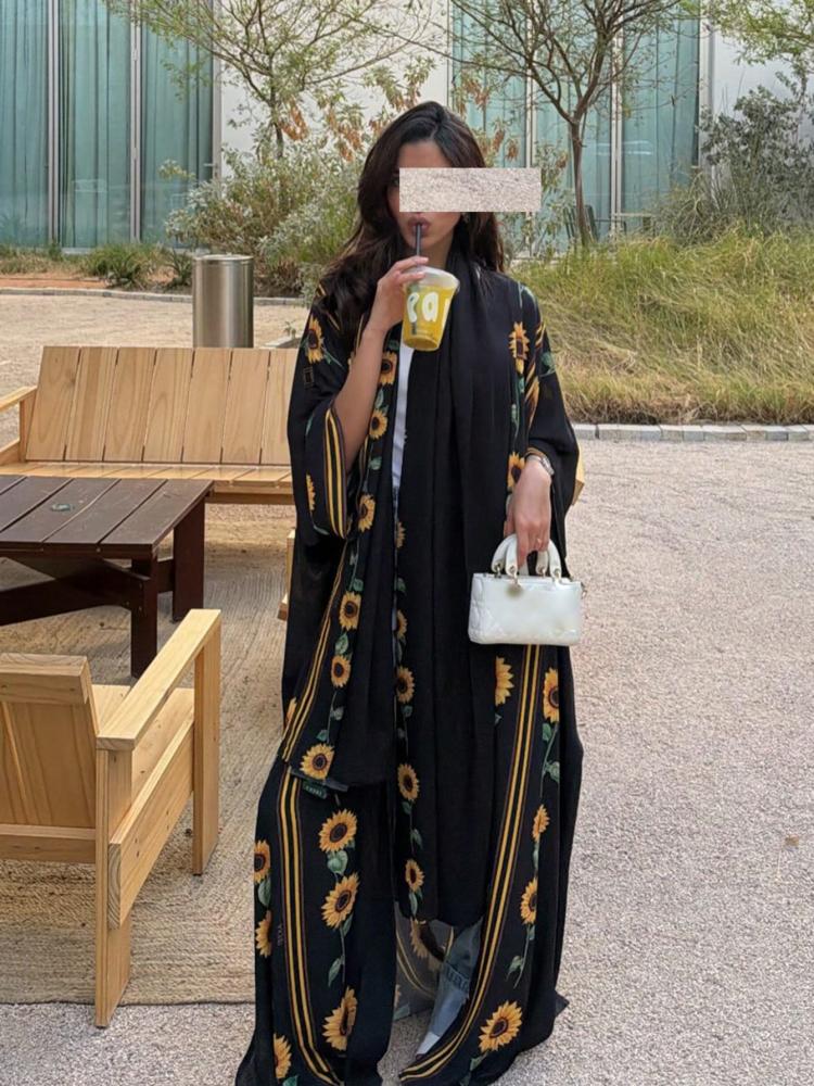 عباية ناعمه